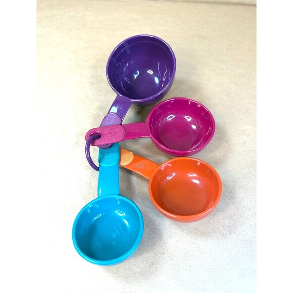 KitchenAid Other - KitchenAid 4-Piece Universal Measuring Cup Set | Retro, 80s, Funky, Colorful